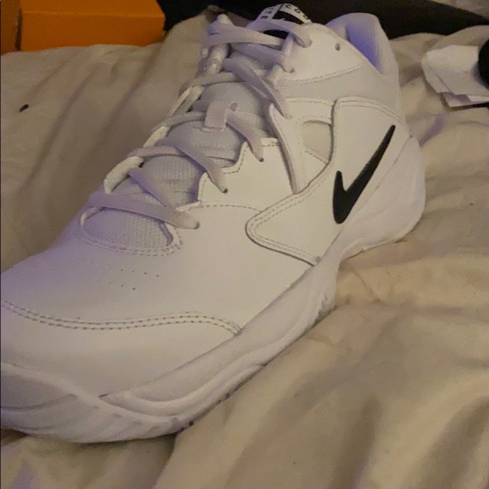 Nike (Lite 2)all white black Nike swoosh